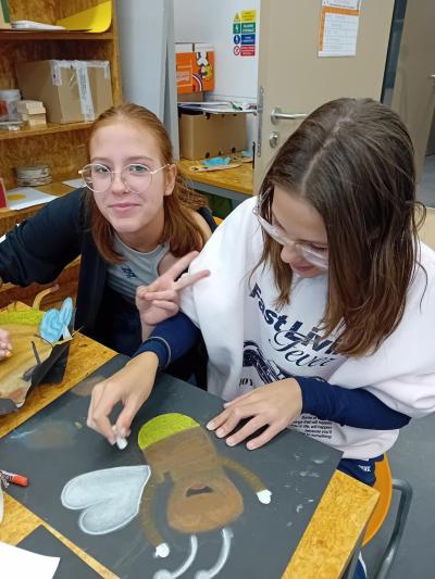 Naše chodba? Teď oficiálně světlušková zóna!