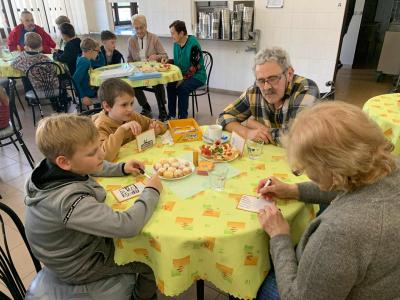 Babičko, dědečku, hrajte s námi!