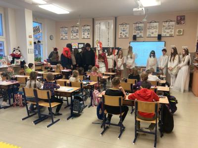 S Mikulášem děti i sportovaly