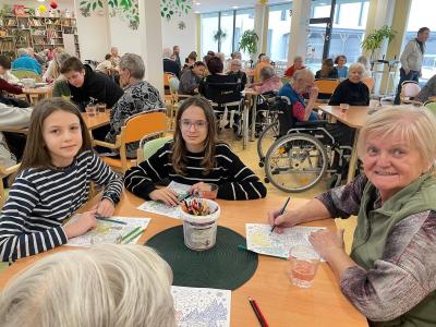 Šesťáci popřáli do nového roku klientům Alzheimer centra