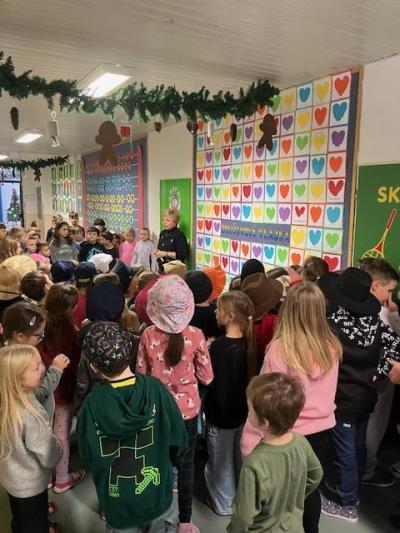 Družinová vlajka už visí