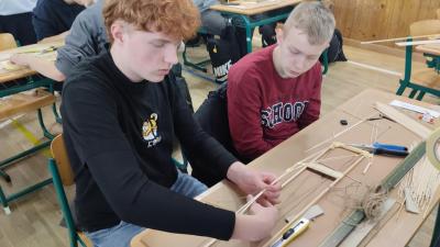 Úspěch našich stavitelů v soutěži „Postav most!“