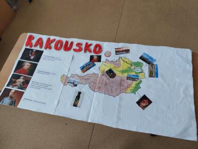 Sousedi pod lupou osmáků