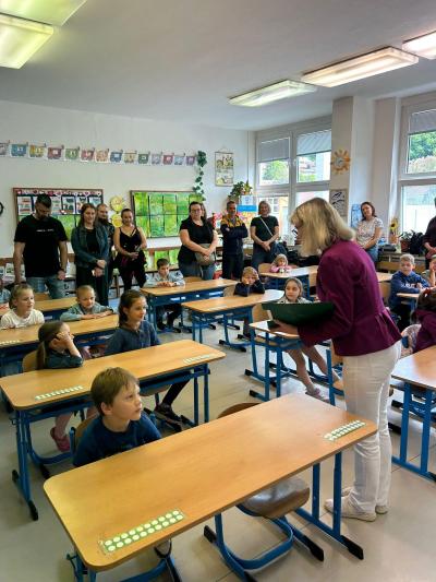 Milé setkání před velkým startem: Budoucí prvňáčci poprvé ve škole