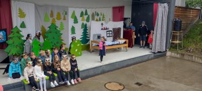 Vernisáž výtvarných prací zakončila první ročník školního festivalu Nebefest