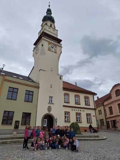 Co se skrývá za dveřmi radnice? Žáci 3. A už ví.