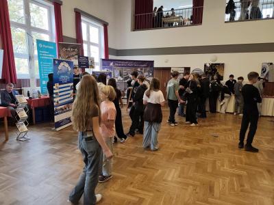 Veletrh středních škol: Osmáci a deváťáci zjišťovali, kam po základce